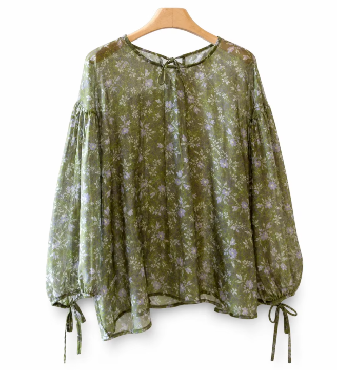 French Vintage Floral Pullover Blouse with Relaxed Puff Sleeves