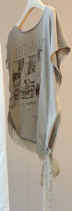 Vintage Printed Lace-Hem Short-Sleeve T-Shirt