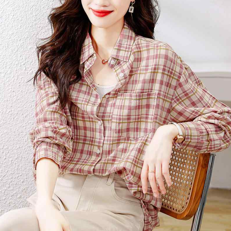 Women's Pink Plaid Long-Sleeve Relaxed Shirt
